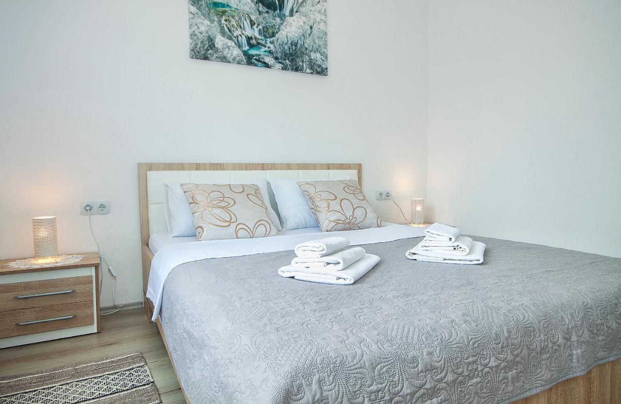 Apartman Lujko Plitvice Plitvička Jezera Dış mekan fotoğraf